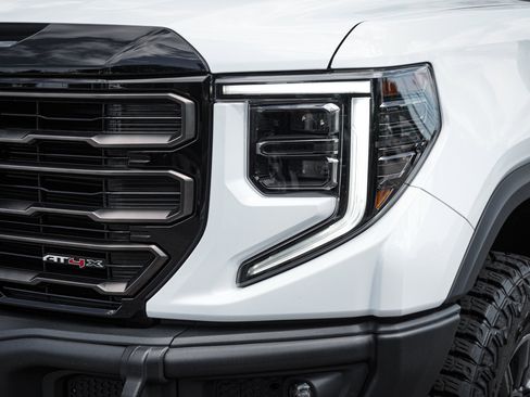 Used 2025 GMC Sierra 1500 AT4X AWD/4WD image 6