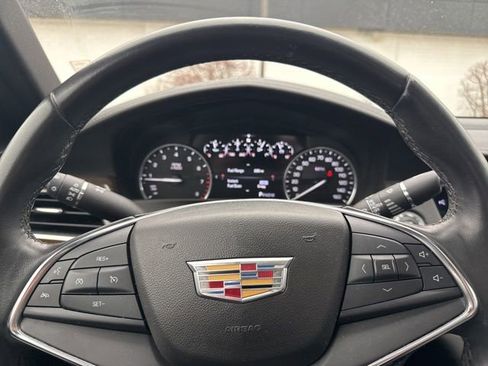 Used 2018 Cadillac CT6 Luxury image 4