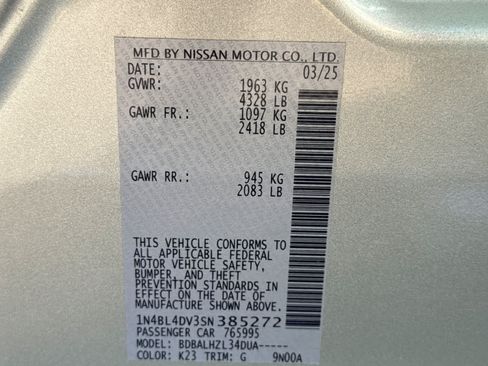 Used 2025 Nissan Altima 2.5 SV FWD image 27