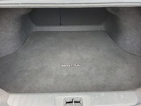Used 2021 Nissan Sentra SR FWD image 8