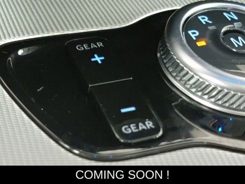 Used 2025 Ford Expedition Active image 25