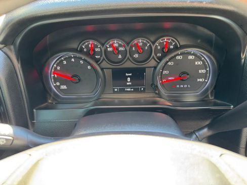 Used 2020 Chevrolet Silverado 1500 Custom w/ Custom Value Package RWD image 19