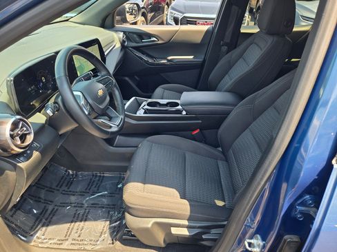 Used 2025 Chevrolet Equinox LT FWD image 20