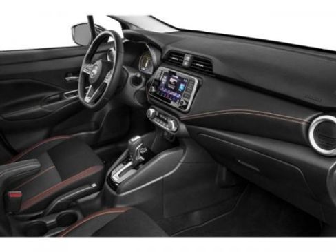 Used 2021 Nissan Versa SR image 18