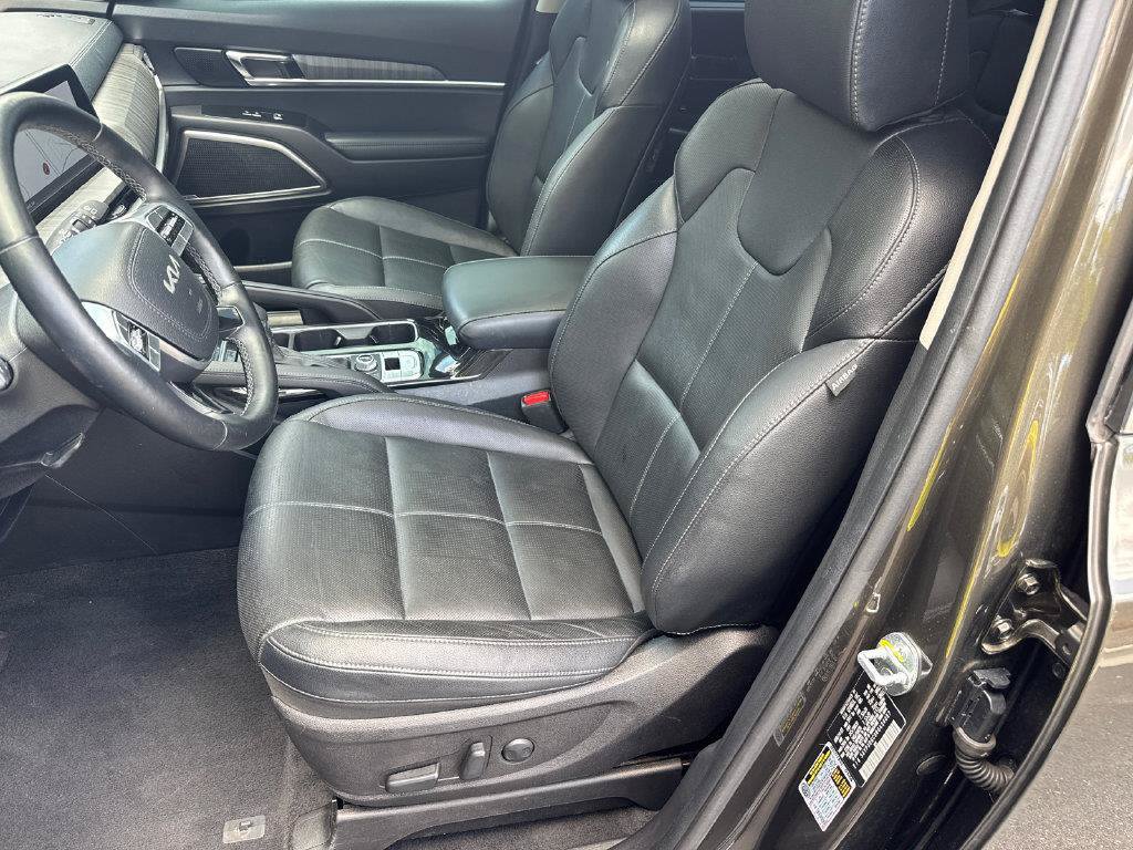Used 2024 Kia Telluride EX AWD/4WD image 9