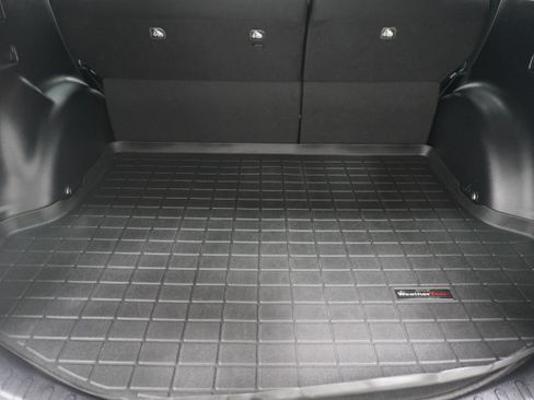 Used 2016 Toyota RAV4 LE FWD image 21