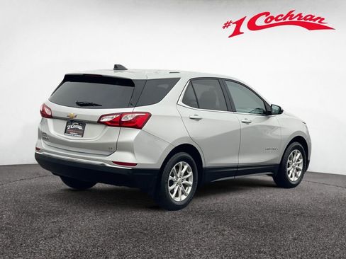 Used 2019 Chevrolet Equinox LT w/ Driver Convenience Package image 17
