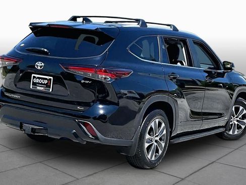 Used 2026 Toyota Highlander XLE AWD/4WD image 13