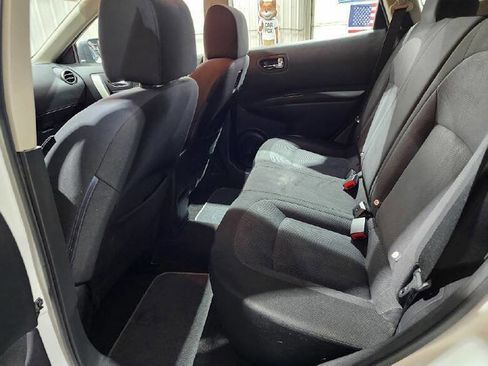 Used 2013 Nissan Rogue S image 10