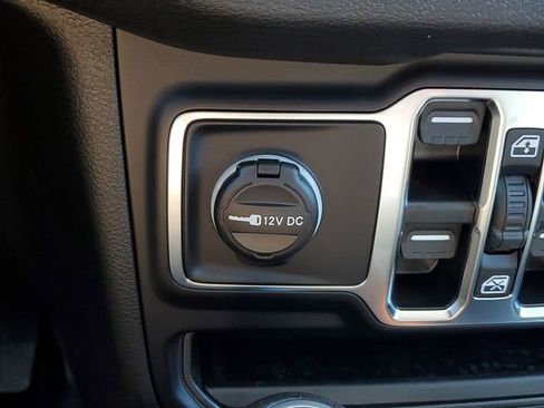 New 2025 Jeep Gladiator Sport image 30