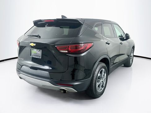 Used 2025 Chevrolet Blazer LT FWD image 9