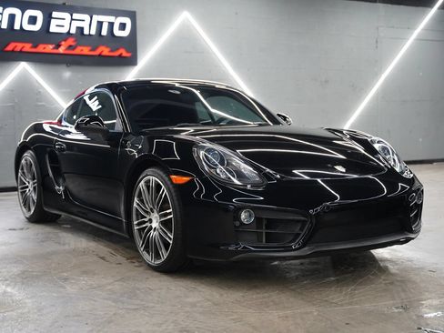 Used 2016 Porsche Cayman RWD image 9