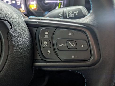 Used 2024 Jeep Wrangler Unlimited Rubicon 4xe w/ Technology Group AWD/4WD image 32
