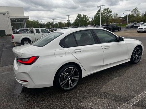 Certified 2023 BMW 330i xDrive Sedan w/ Premium Package AWD/4WD image 4