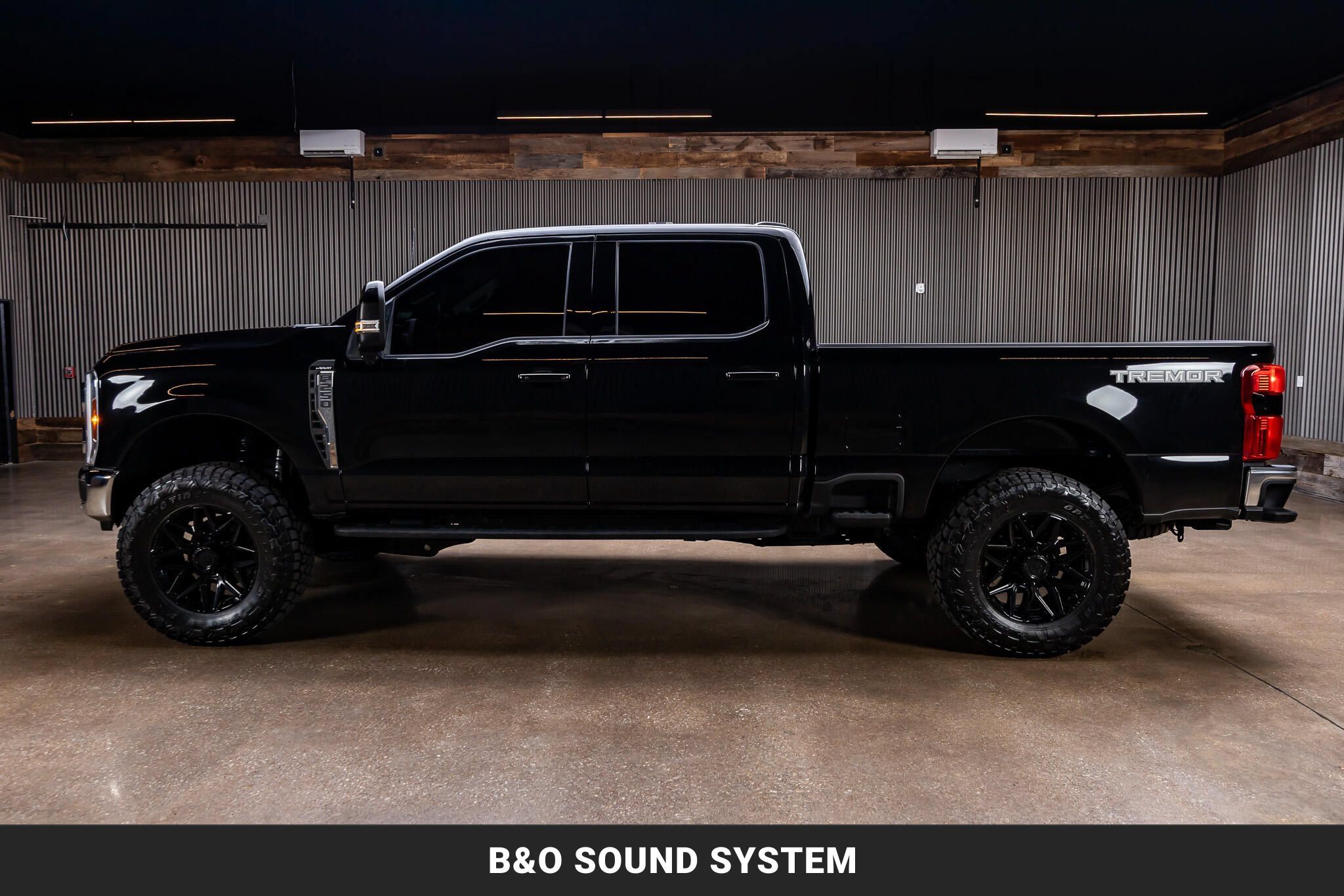 Used 2026 Ford F250 Lariat w/ Tremor Off-Road Package AWD/4WD image 6