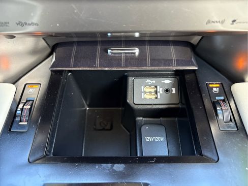 Used 2020 Lexus GX 460 Premium image 19