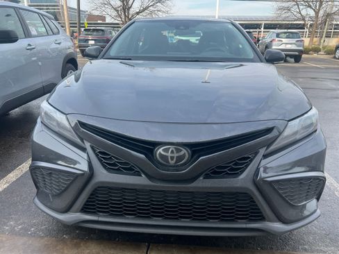 Used 2023 Toyota Camry SE image 5