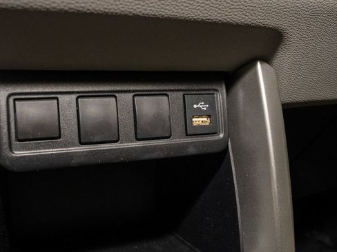 Certified 2022 Toyota Corolla Cross L image 13