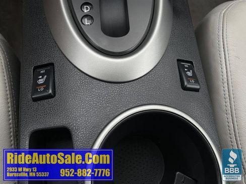 Used 2011 Nissan Rogue SV w/ SL Pkg image 30