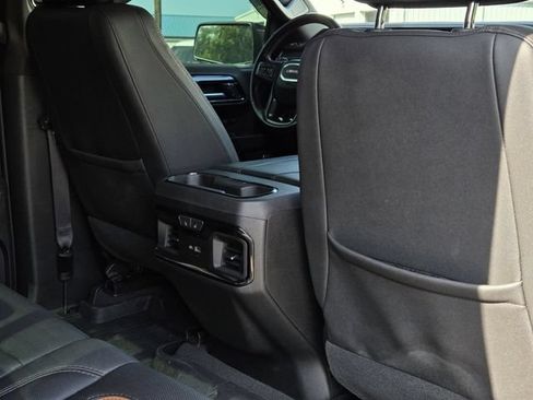 Used 2023 GMC Sierra 1500 AT4 w/ AT4 Premium Package AWD/4WD image 42