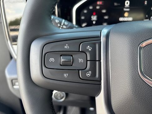 New 2026 GMC Sierra 1500 Elevation w/ X31 Off-Road Package AWD/4WD image 17