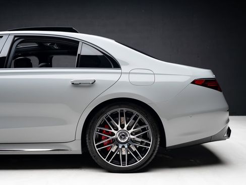 Used 2024 Mercedes-Benz S 63 AMG S image 22