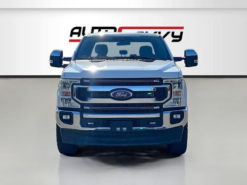Used 2022 Ford F250 XLT w/ XLT Premium Package AWD/4WD image 2