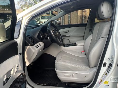 Used 2015 Toyota Venza XLE image 27