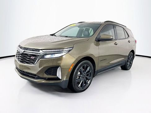 Used 2023 Chevrolet Equinox RS w/ RS Leather Package FWD image 3
