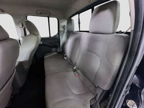 Used 2016 Nissan Frontier SV RWD image 22