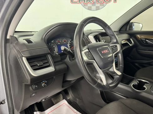 Used 2020 GMC Terrain SLE w/ Driver Convenience Package FWD image 10