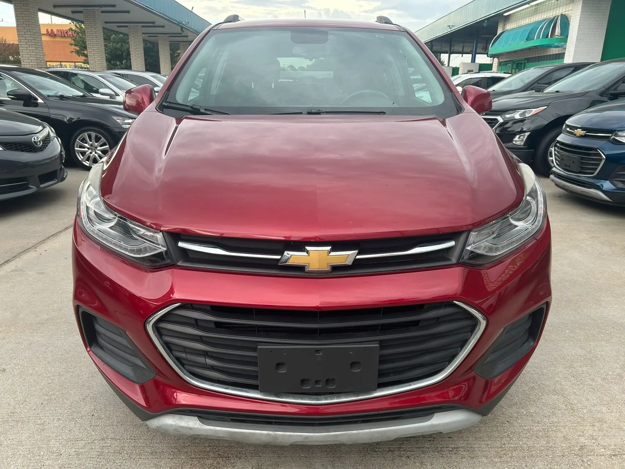 Used 2018 Chevrolet Trax LT w/ LT Convenience Package FWD image 8