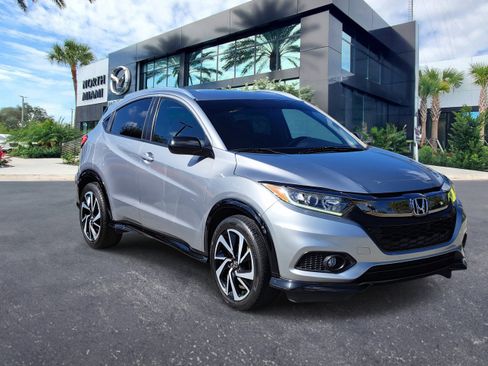 Used 2019 Honda HR-V Sport image 3