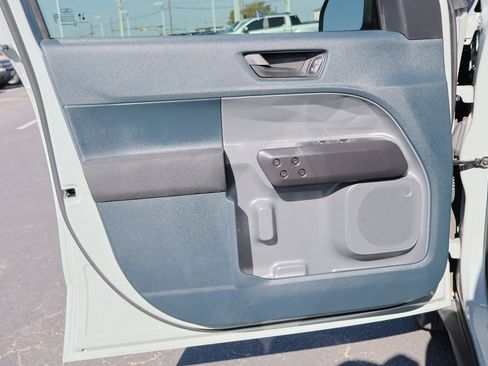 Used 2024 Ford Maverick XL image 10