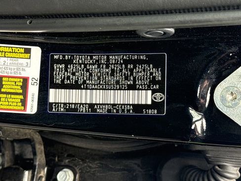 Used 2025 Toyota Camry SE w/ Convenience Package FWD image 22