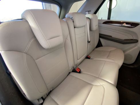 Used 2014 Mercedes-Benz ML 350 2WD image 31