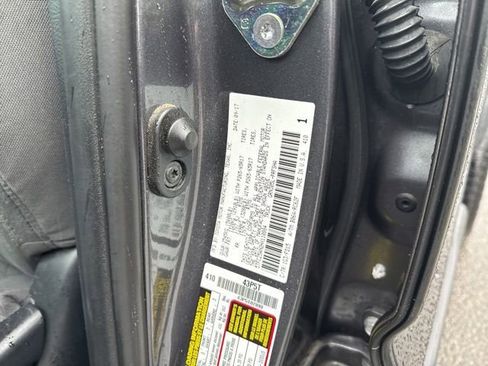 Used 2017 Toyota Tacoma TRD Sport w/ Tow Package image 25