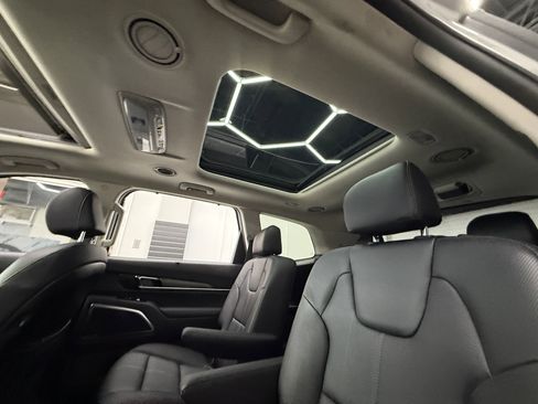 Used 2022 Kia Telluride SX image 25