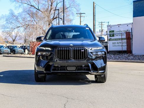 New 2026 BMW X7 M60i image 8
