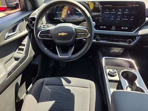 New 2026 Chevrolet Equinox LT w/ Safety and Technology Package image 16