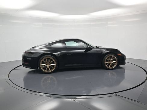 Used 2026 Porsche 911 Carrera RWD image 40