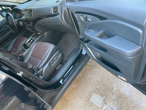 Used 2023 Honda Ridgeline Black Edition image 21