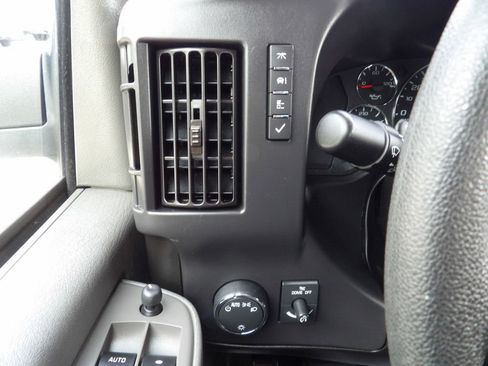 Used 2024 Chevrolet Express 2500 w/ Driver Convenience Package image 19