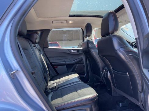 Used 2022 Ford Escape SEL w/ SEL Stealth AWD Package image 10