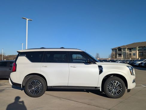New 2026 Nissan Armada SL w/ Captain's Chari Seat Package RWD image 3