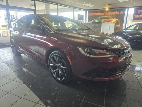 Used 2016 Chrysler 200 S w/ Comfort Group image 3