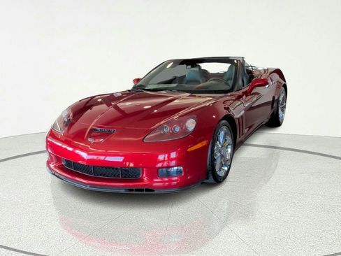 Used 2010 Chevrolet Corvette Grand Sport w/ Preferred Equipment Group RWD image 2