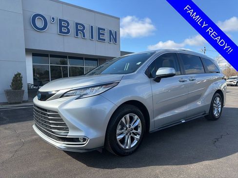 Used 2024 Toyota Sienna Limited FWD image 1