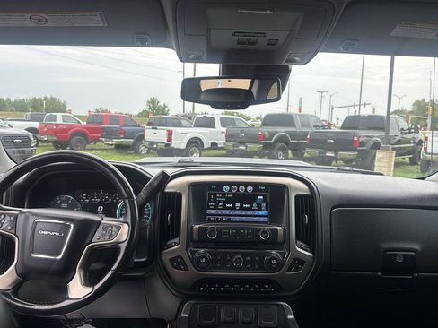 Used 2018 GMC Sierra 3500 Denali w/ Duramax Plus Package AWD/4WD image 30
