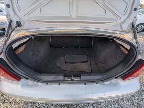 Used 2007 Ford Focus SE FWD image 32